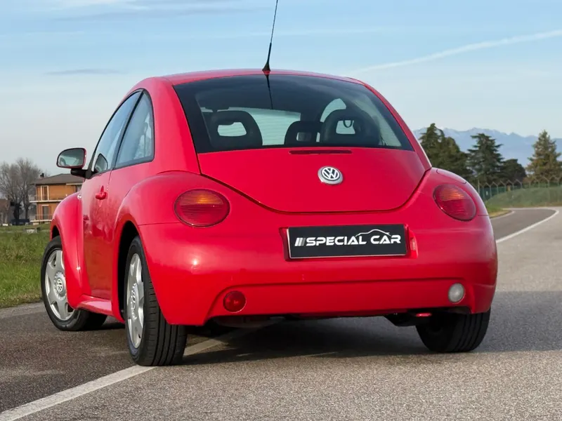 Volkswagen New Beetle 2.0i 116cv UNIPROPRIETARIO 5