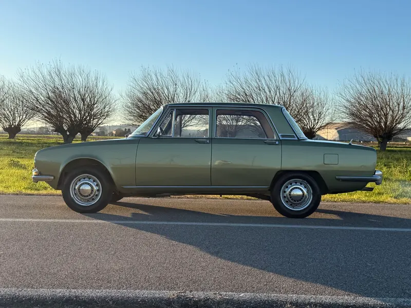 Alfa Romeo 1750 1a SERIE 1969 8