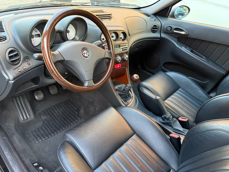 Alfa Romeo 156 2.5 V6 24v 190CV SOLO 32000KM !!! - RIAR 18