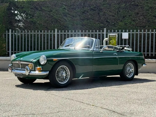 MG B 1800 ROADSTER TARGA ORIGINALE TO 13
