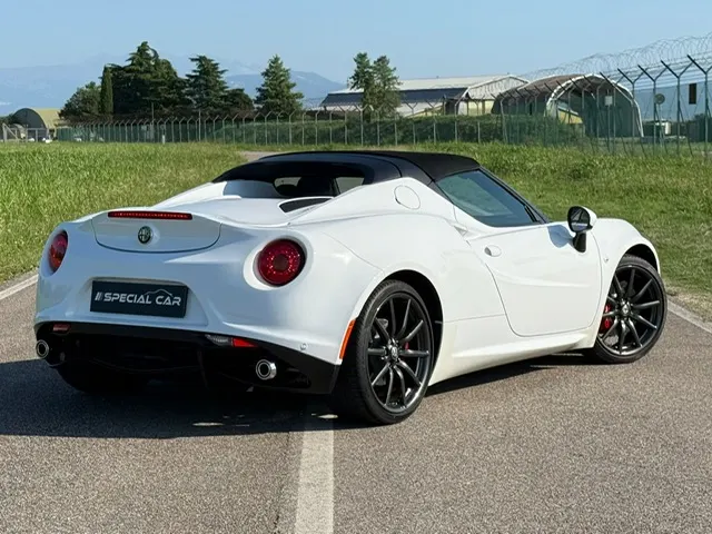 Alfa Romeo 4C Spider 1750 Tbi SOLO 9.500 KM!!! NUOVA!!! 9
