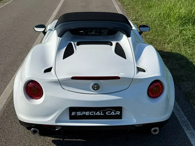 Alfa Romeo 4C Spider 1750 Tbi SOLO 9.500 KM!!! NUOVA!!! 7