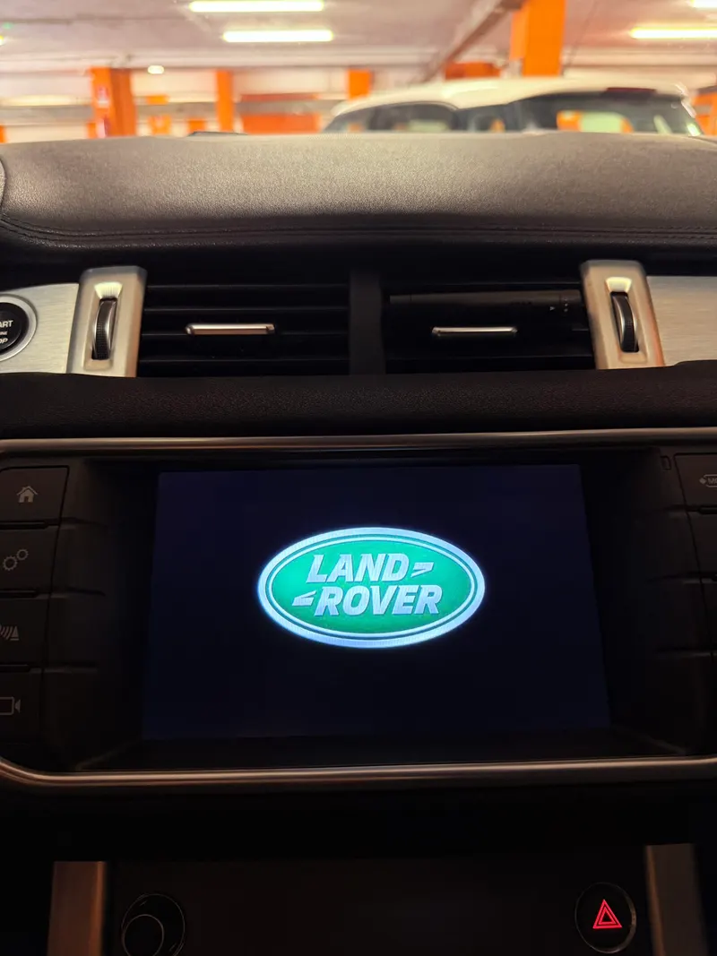 EVOQUE 4×4 88