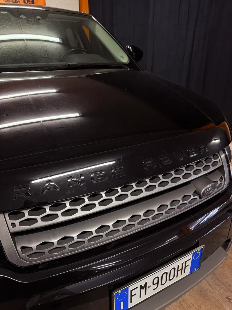 EVOQUE 4×4 77