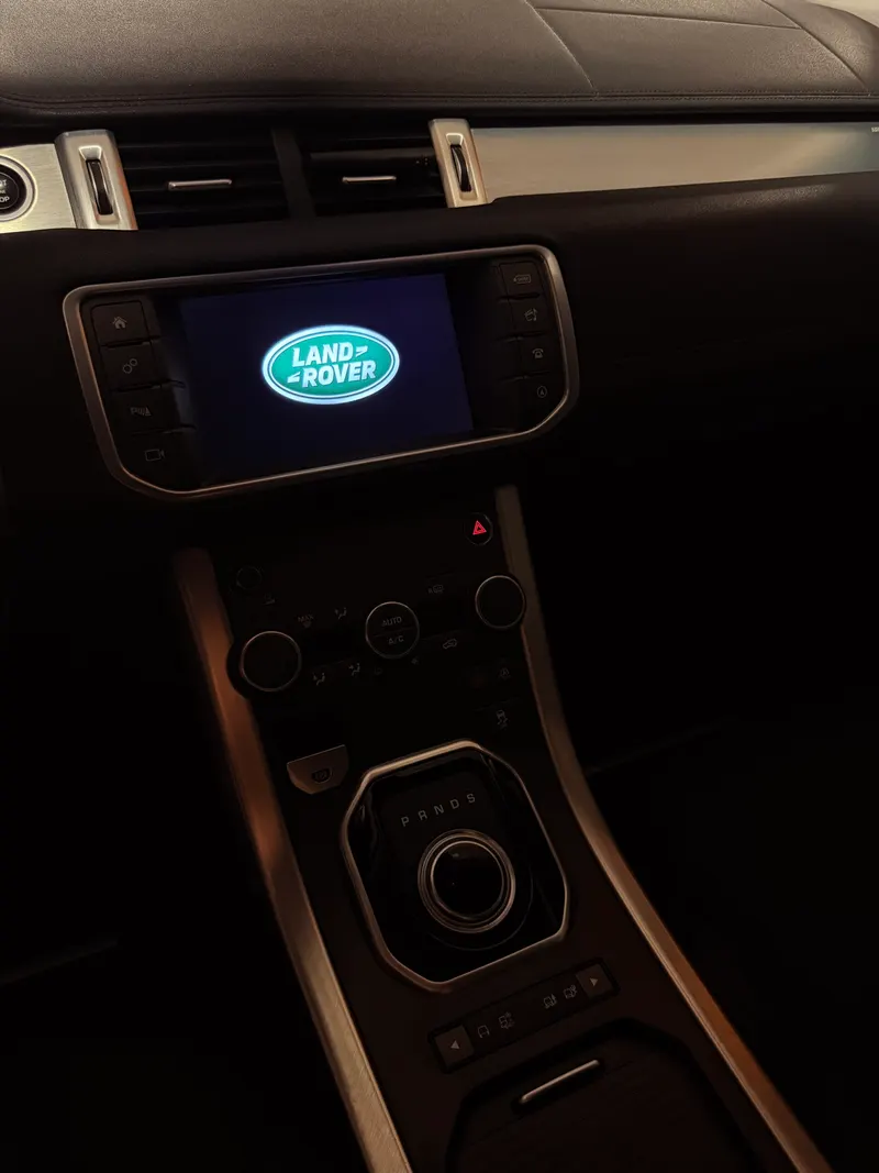 EVOQUE 4×4 87