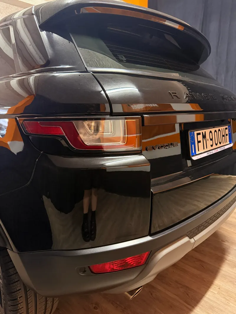 EVOQUE 4×4 73