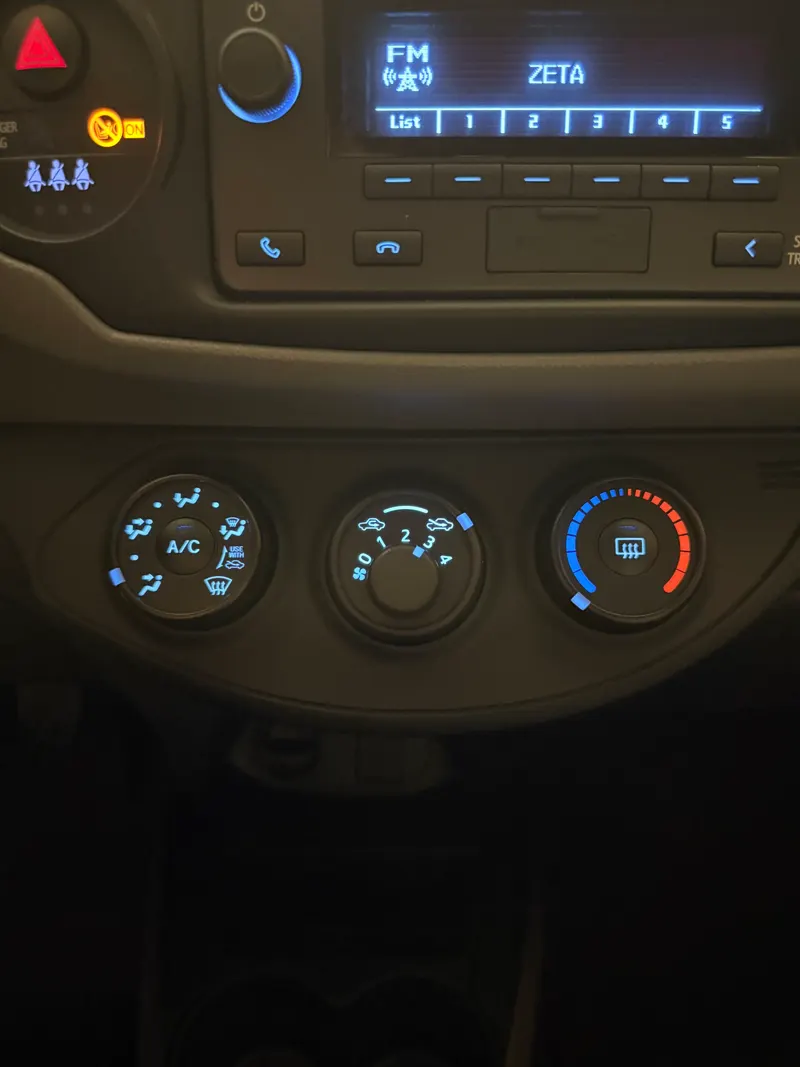 Toyota YARIS, IN CONDIZIONI DA VETRINA CON SOLI 2930 KM 51