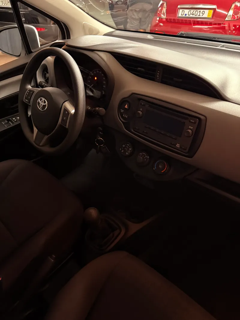 Toyota YARIS, IN CONDIZIONI DA VETRINA CON SOLI 2930 KM 22