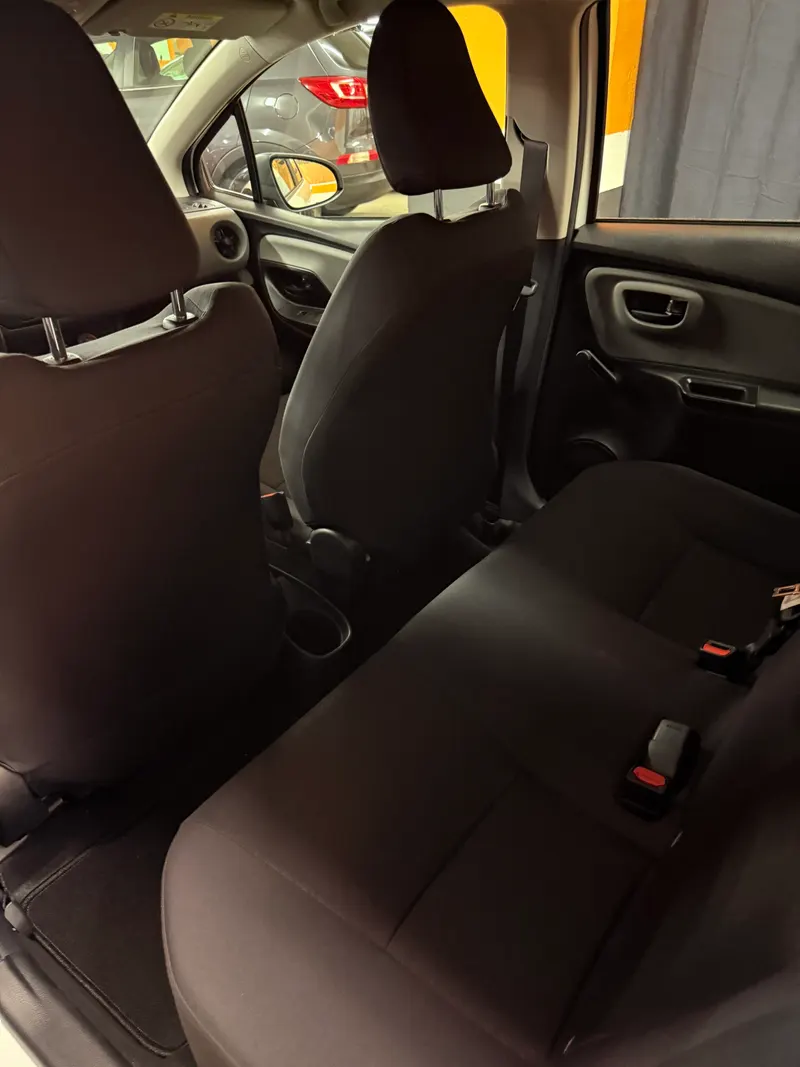 Toyota YARIS, IN CONDIZIONI DA VETRINA CON SOLI 2930 KM 35