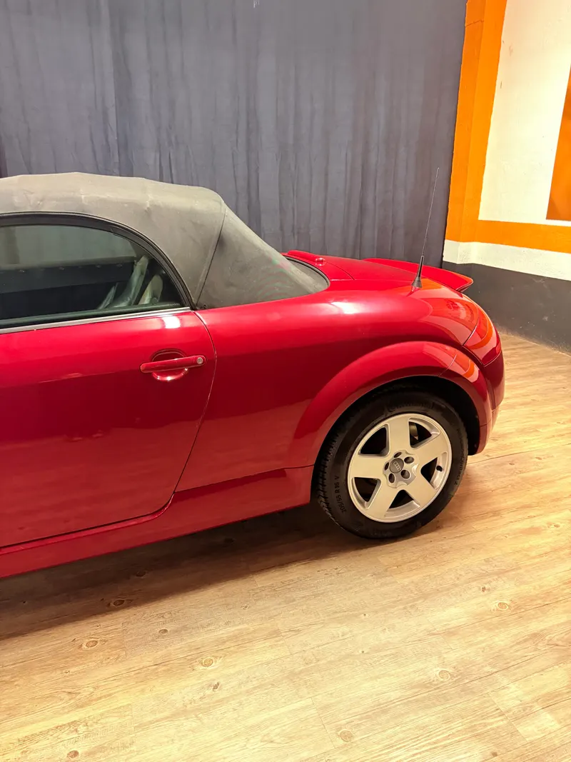 Audi TT ROADSTER COME DA VETRINA 19