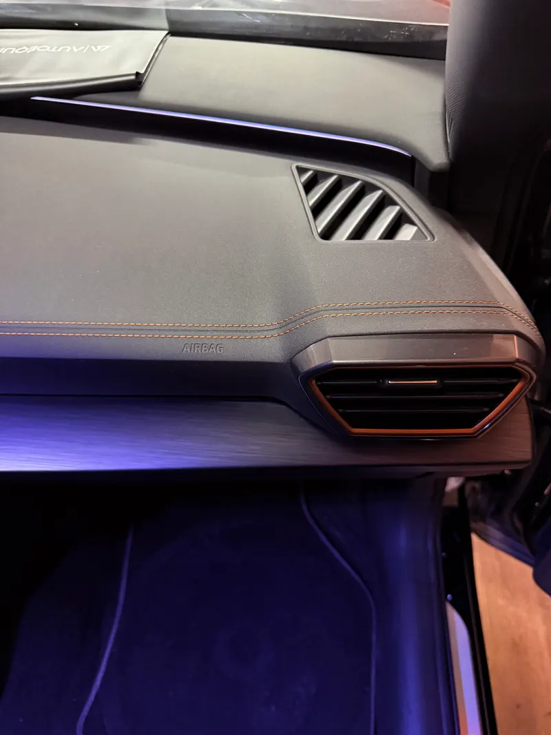 FORMENTOR HYBRID PLUG-IN CON SOLI 36.512 KM 91