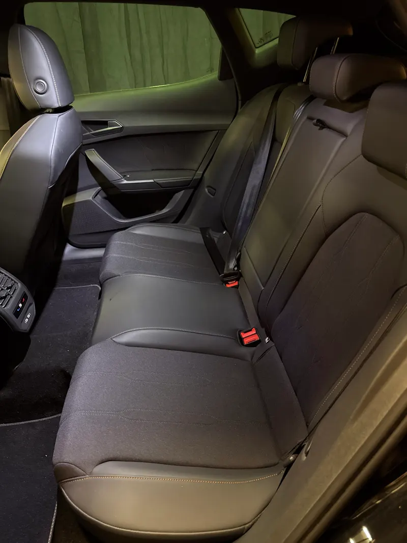 FORMENTOR HYBRID PLUG-IN CON SOLI 36.512 KM 77