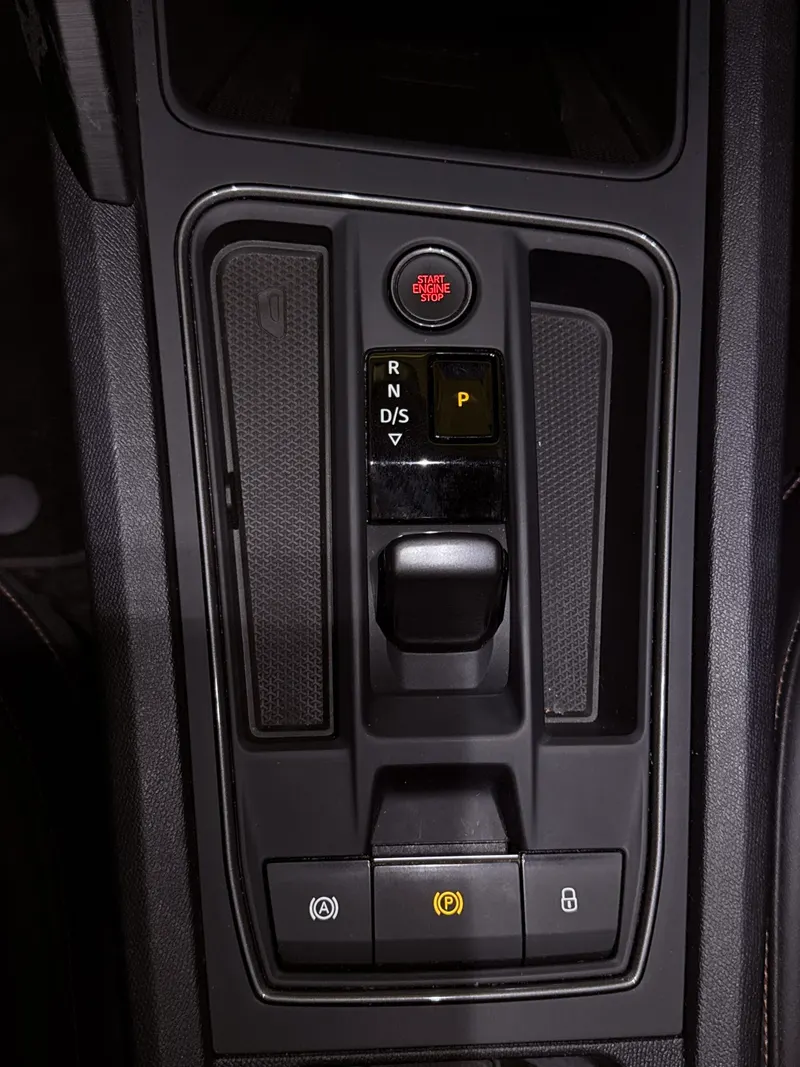 FORMENTOR HYBRID PLUG-IN CON SOLI 36.512 KM 68