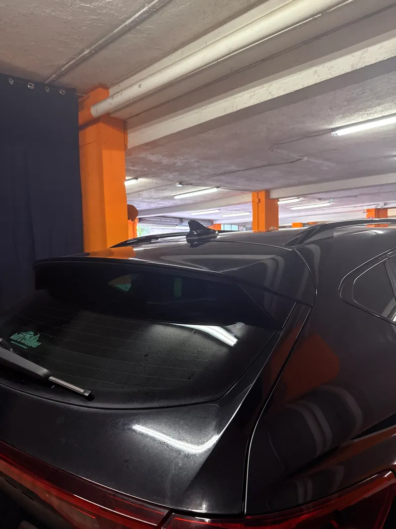 FORMENTOR HYBRID PLUG-IN CON SOLI 36.512 KM 29