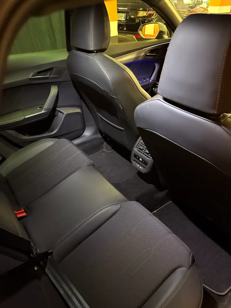 FORMENTOR HYBRID PLUG-IN CON SOLI 36.512 KM 86