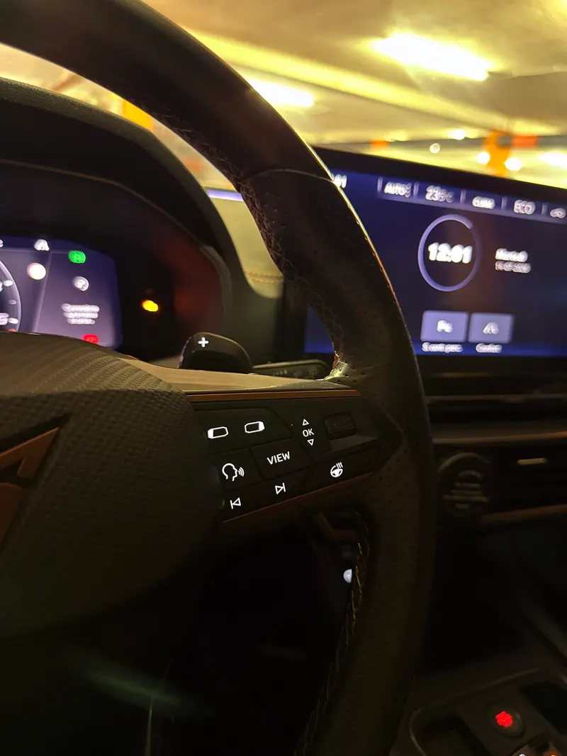 FORMENTOR HYBRID PLUG-IN CON SOLI 36.512 KM 57
