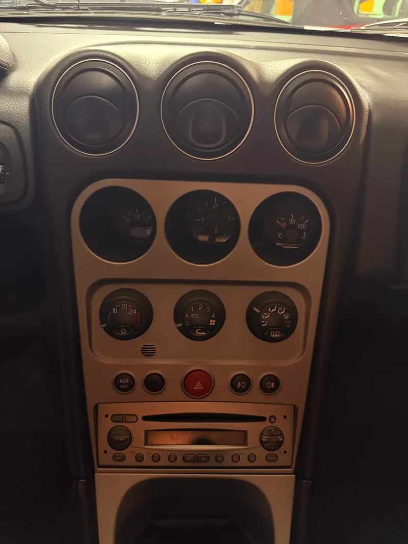 Alfa Romeo SPIDER 916 UNICO PROPRIETARIO CON SOLI 20.688 KM UNICA IN ITALIA 47