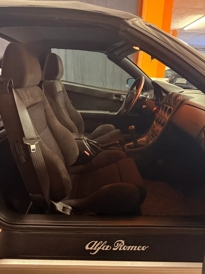 Alfa Romeo SPIDER 916 UNICO PROPRIETARIO CON SOLI 20.688 KM UNICA IN ITALIA 65