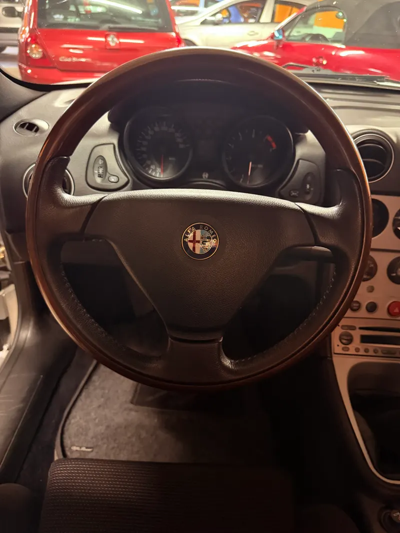 Alfa Romeo SPIDER 916 UNICO PROPRIETARIO CON SOLI 20.688 KM UNICA IN ITALIA 34