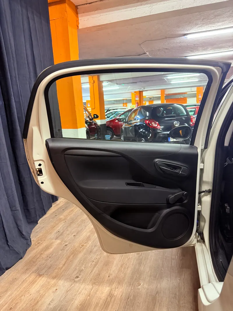 Fiat PUNTO CON SOLI 13.937 KM 60