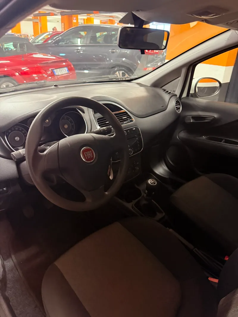 Fiat PUNTO CON SOLI 13.937 KM 29