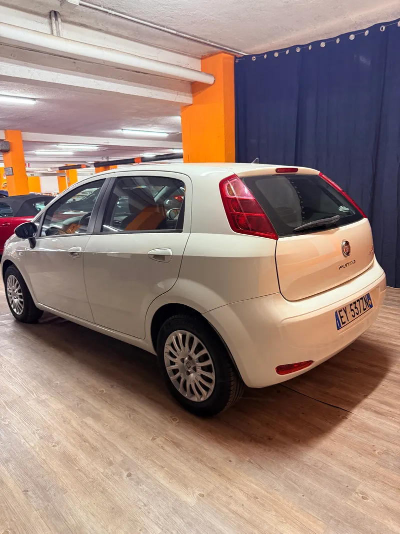 Fiat PUNTO CON SOLI 13.937 KM 17