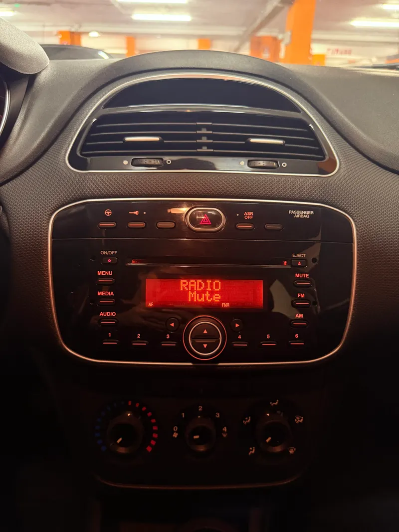 Fiat PUNTO CON SOLI 13.937 KM 47