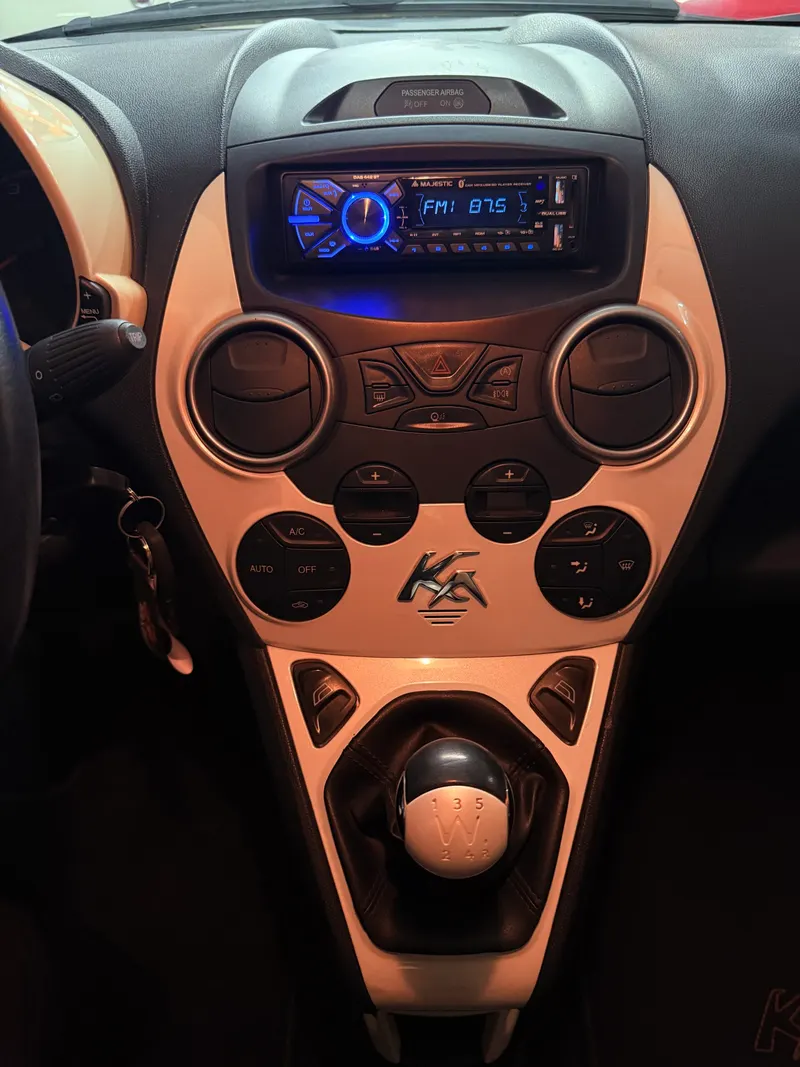 Ford KA CON SOLI 43.580 KM 48
