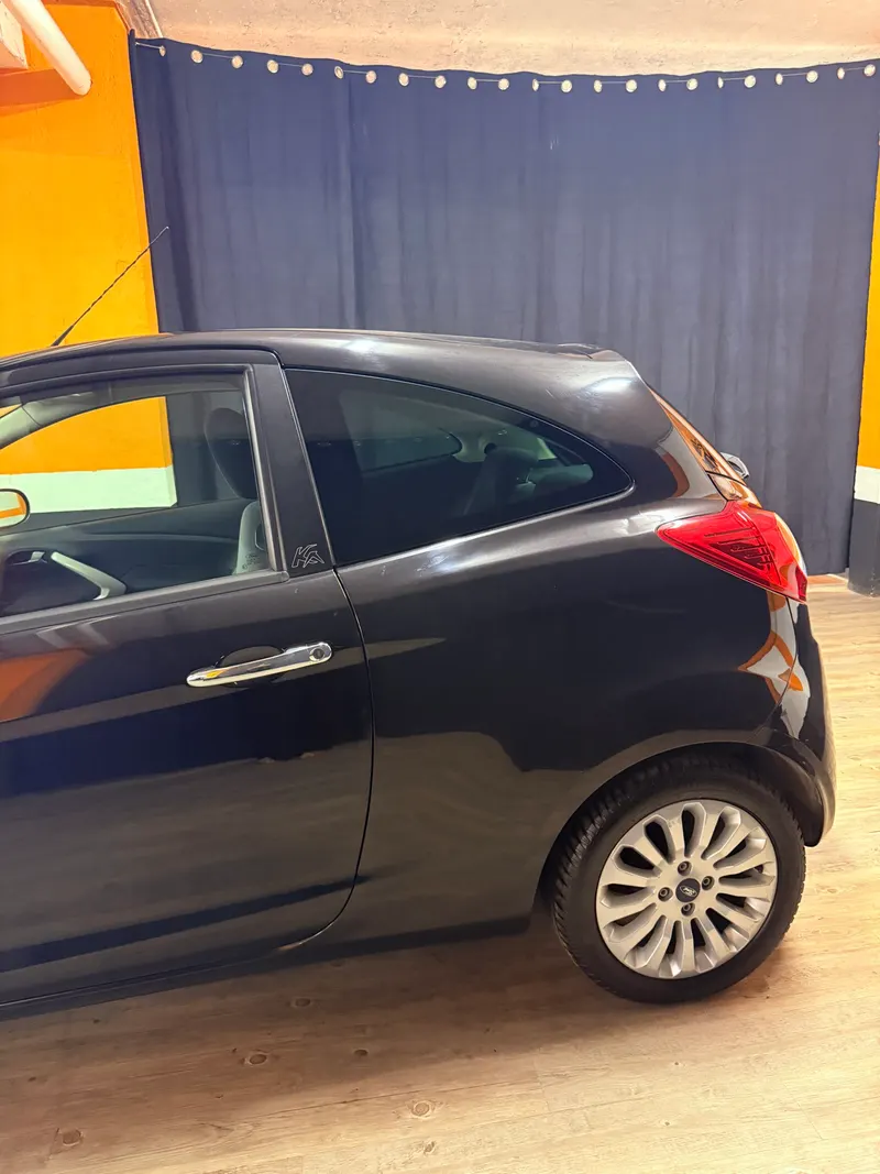 Ford KA CON SOLI 43.580 KM 27