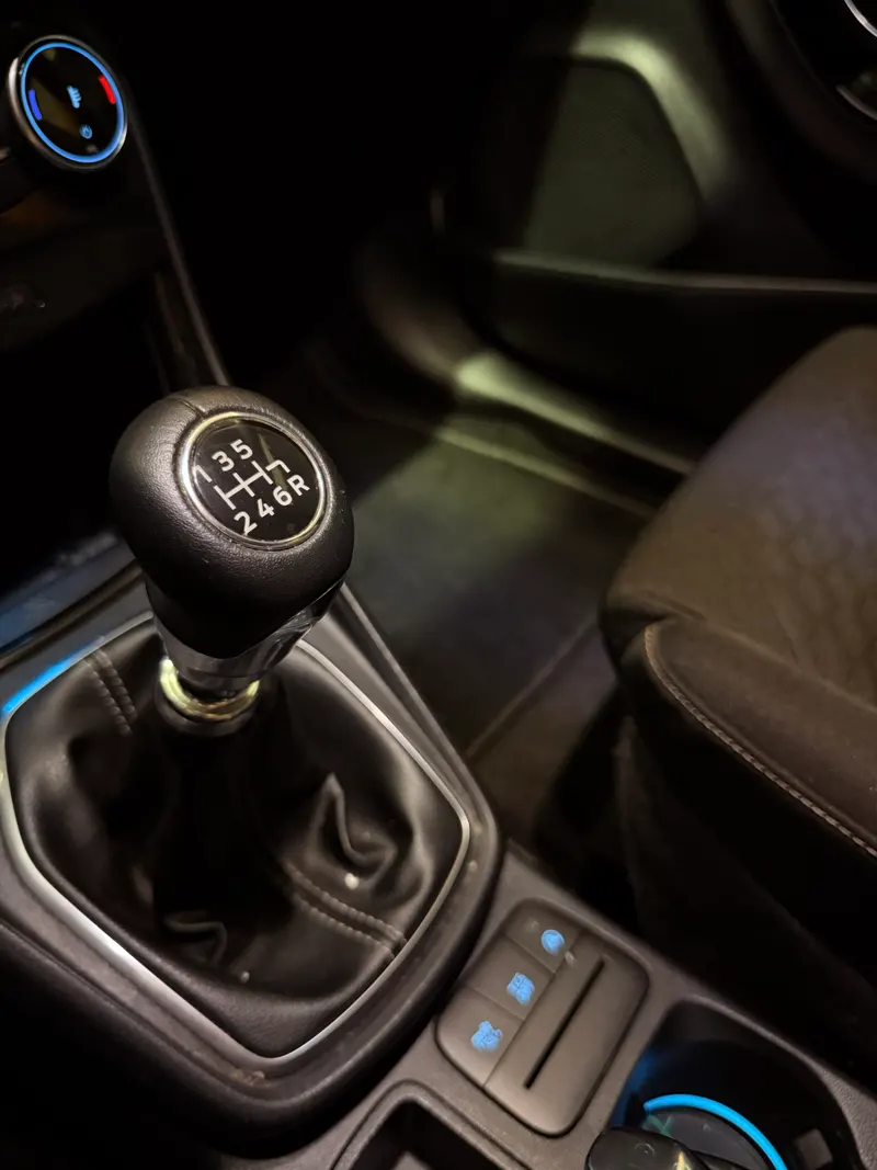 Ford PUMA HYBRID CON SOLI 24.942 KM 142