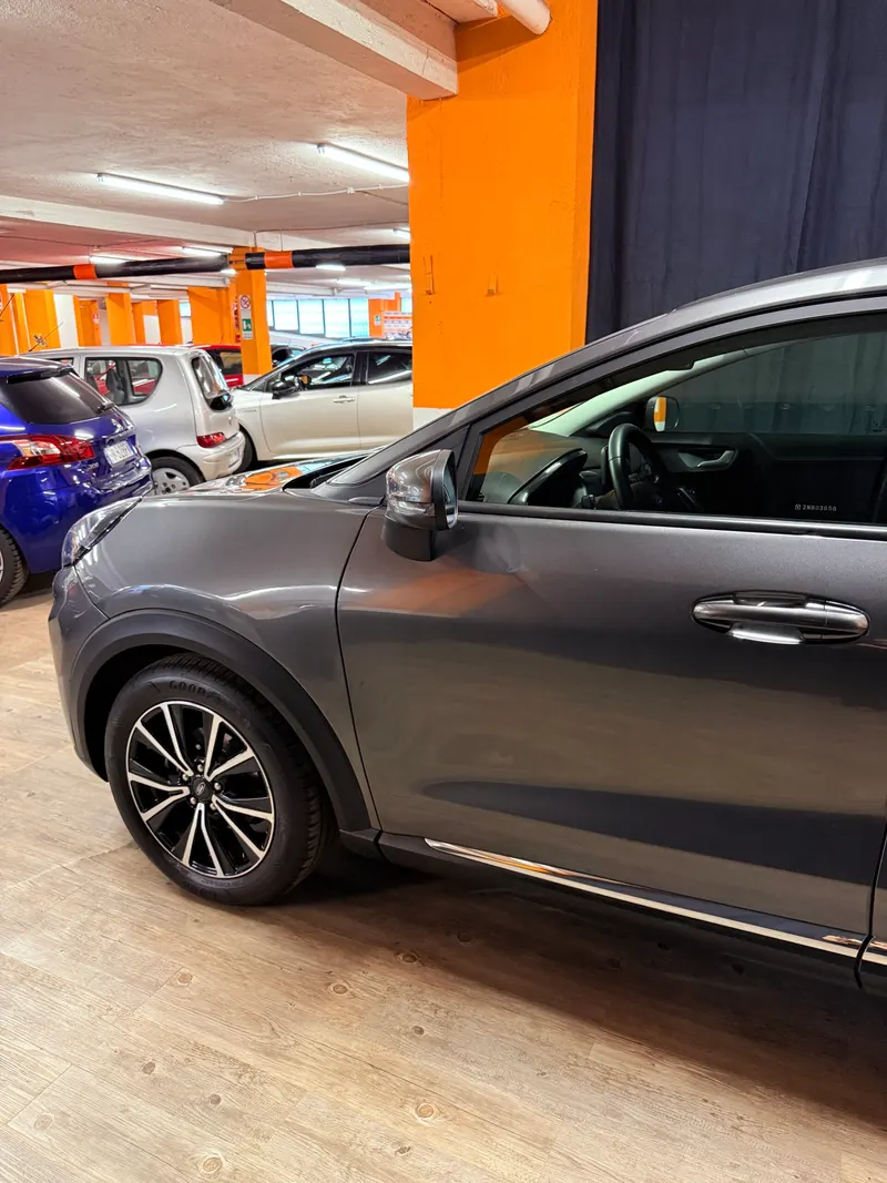 Ford PUMA HYBRID CON SOLI 24.942 KM 77