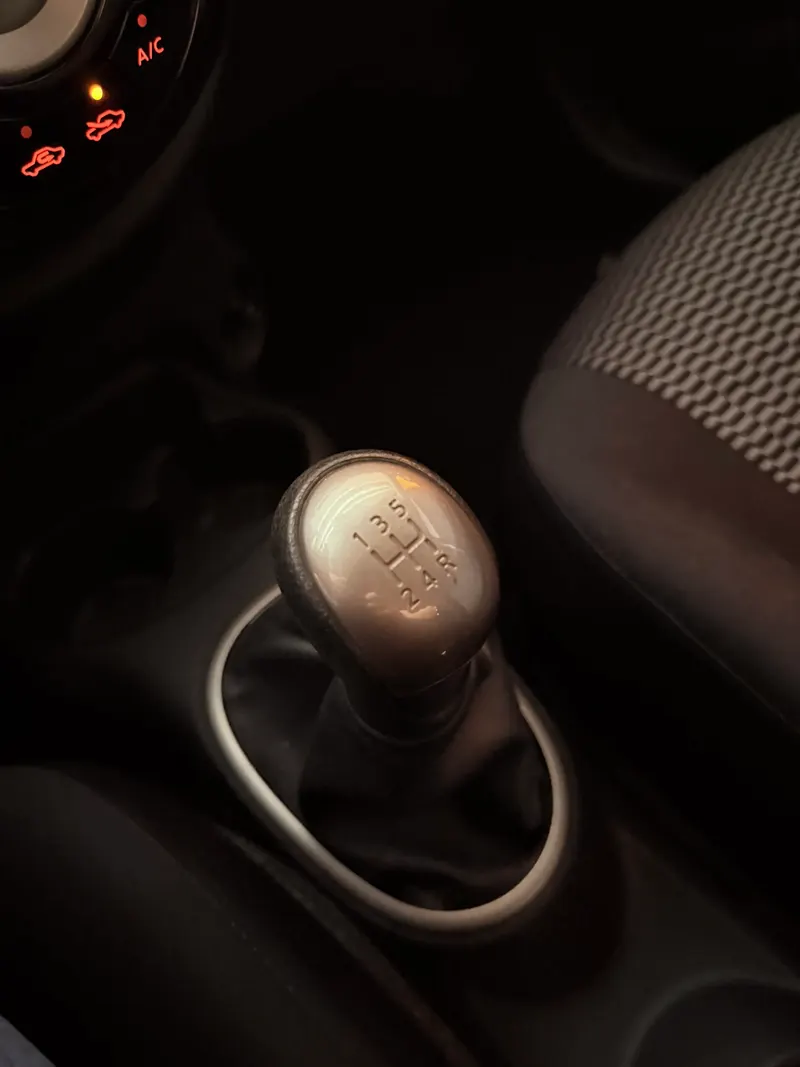 Nissan MICRA CON SOLI 30.163 KM UNICO PROPRIETARIO 102