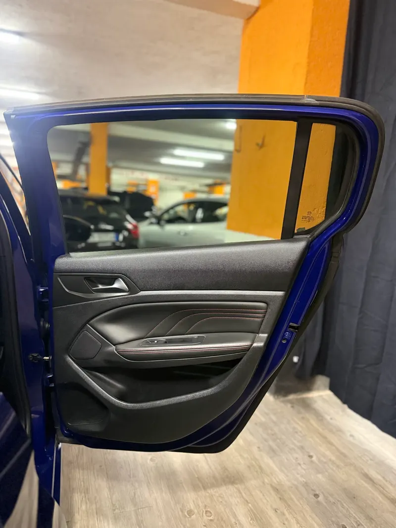 Peugeot 308 GT CON TETTO PANORAMICO CON 128.162 km 63