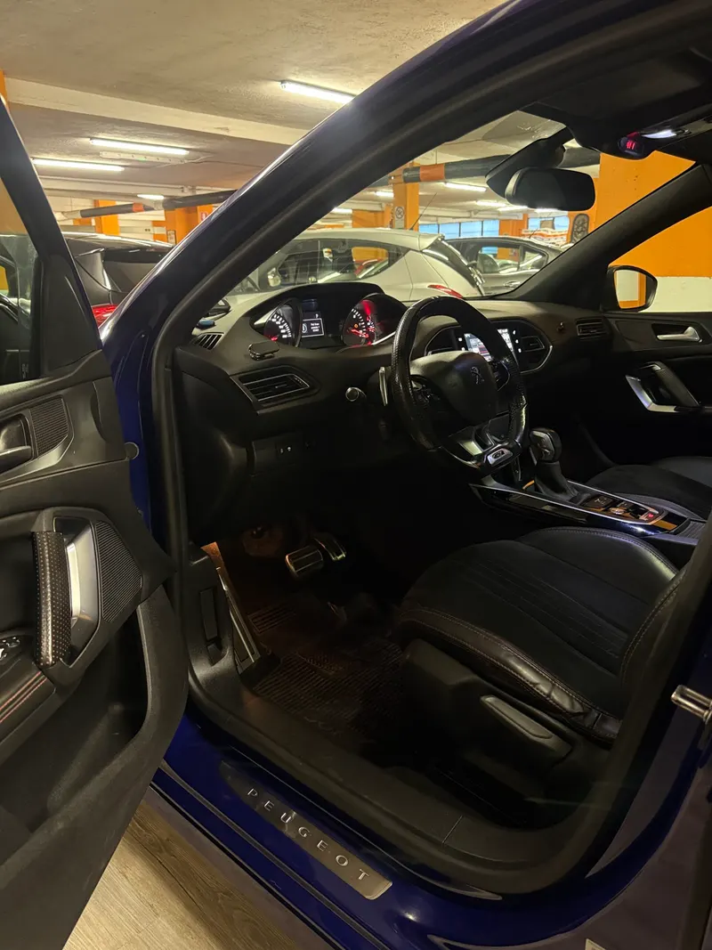 Peugeot 308 GT CON TETTO PANORAMICO CON 128.162 km 25