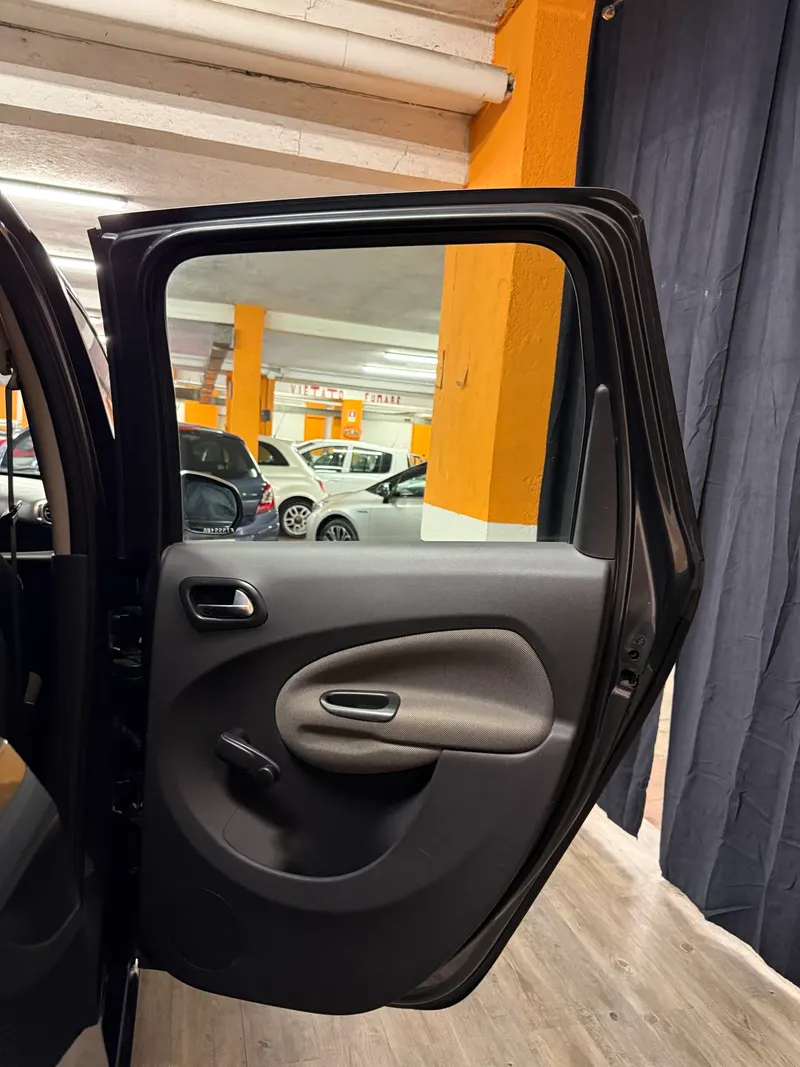 Citroën C3 PICASSO ADATTA A NEOPATENTATI 19