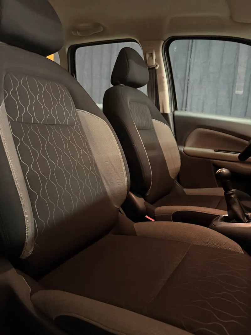 Citroën C3 PICASSO ADATTA A NEOPATENTATI 11