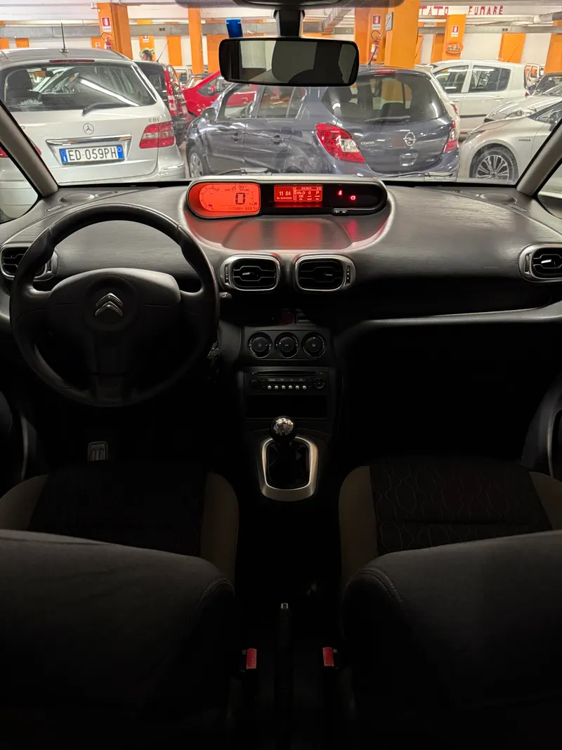 Citroën C3 PICASSO ADATTA A NEOPATENTATI 120