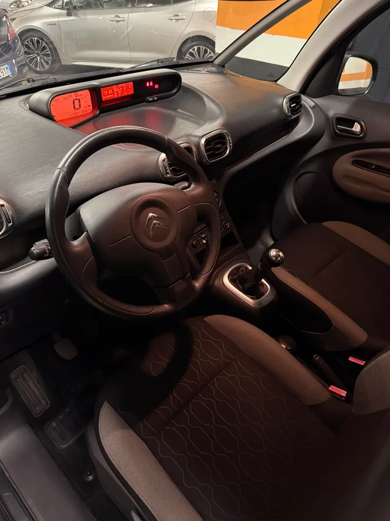 Citroën C3 PICASSO ADATTA A NEOPATENTATI 117
