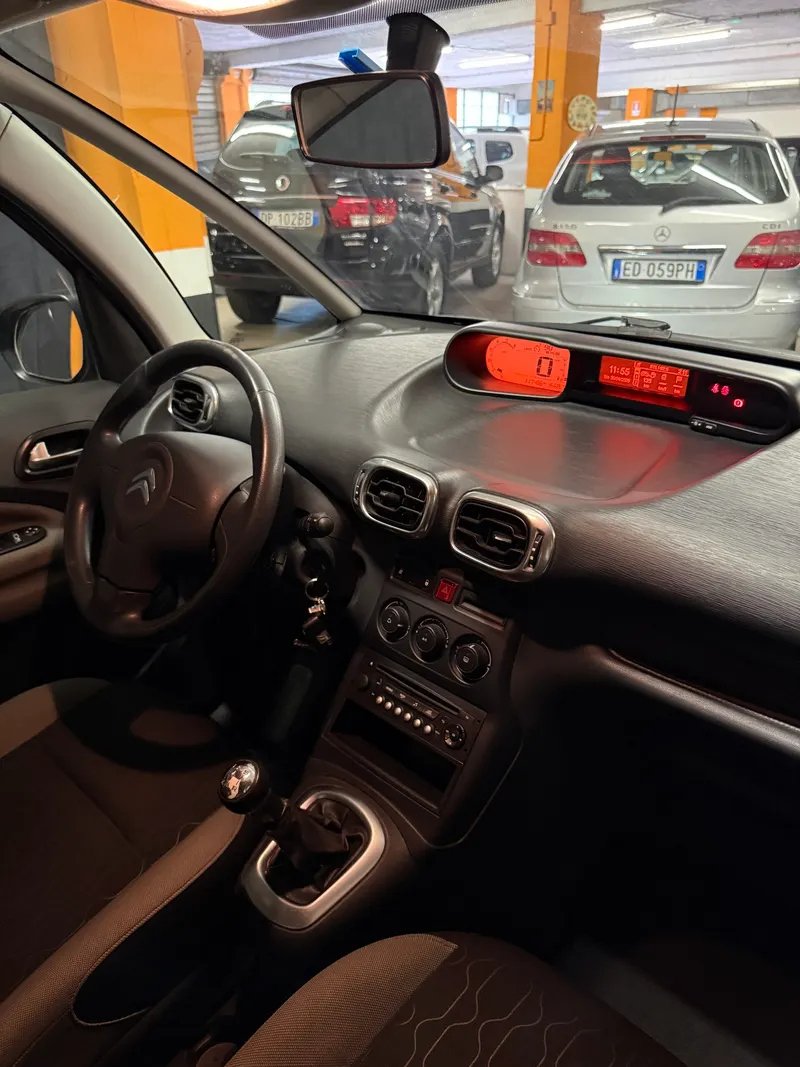 Citroën C3 PICASSO ADATTA A NEOPATENTATI 124
