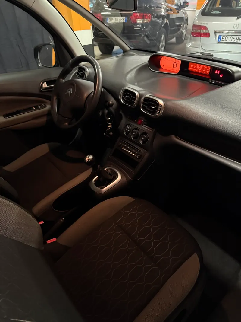 Citroën C3 PICASSO ADATTA A NEOPATENTATI 125