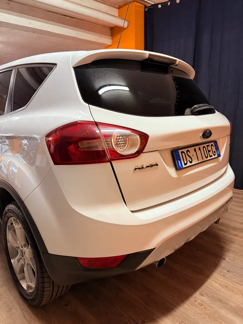 Ford KUGA CON SOLI 39.513 KM 18