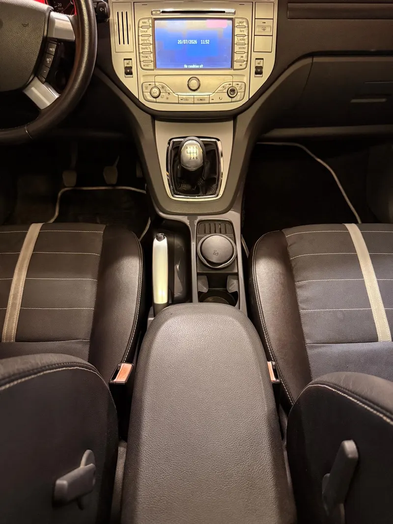 Ford KUGA CON SOLI 39.513 KM 78