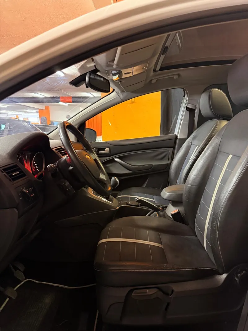 Ford KUGA CON SOLI 39.513 KM 72