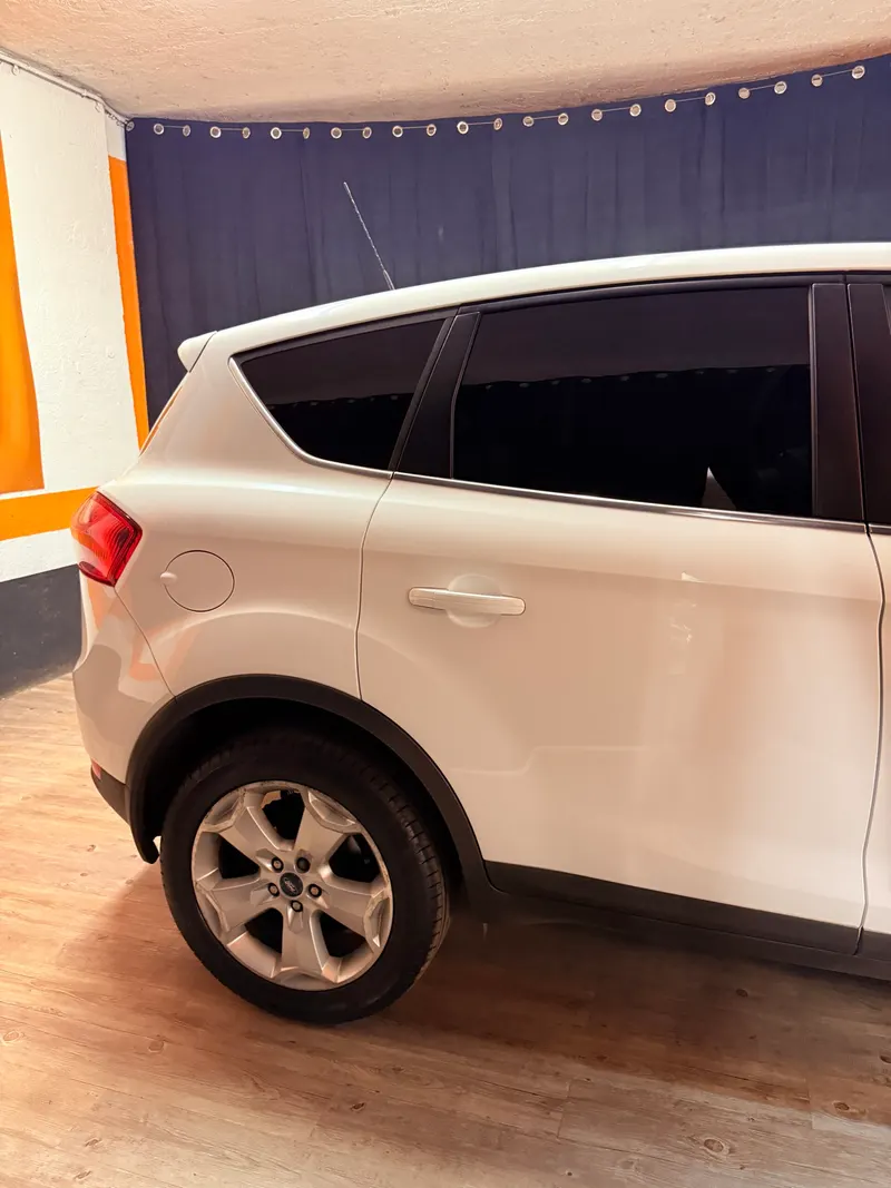 Ford KUGA CON SOLI 39.513 KM 25