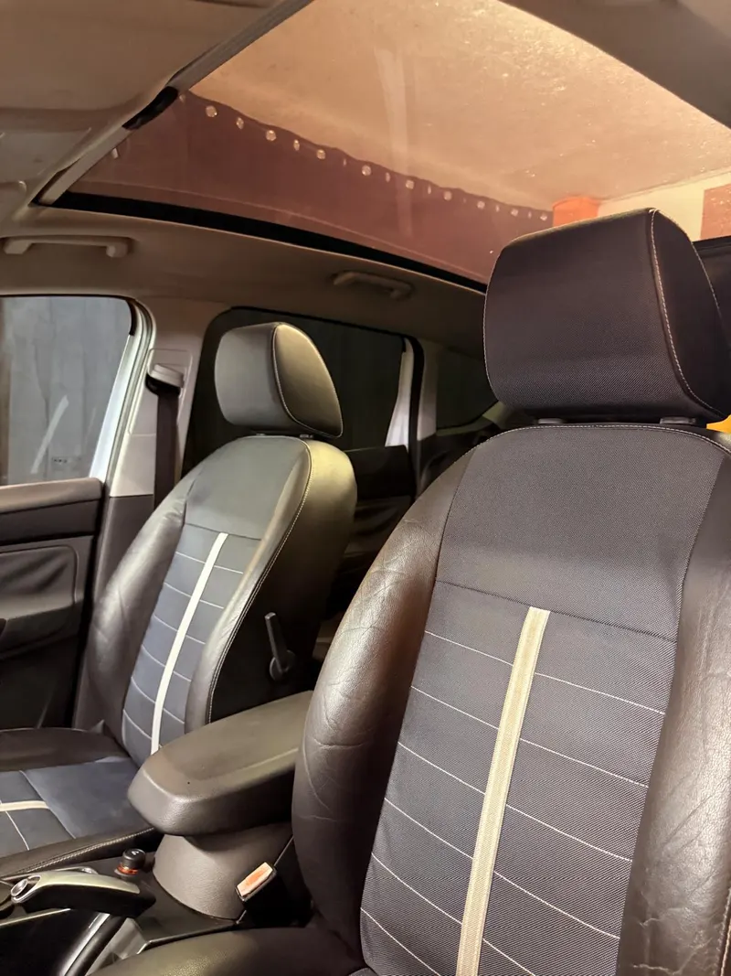Ford KUGA CON SOLI 39.513 KM 46