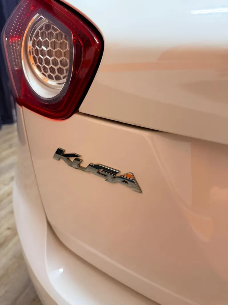 Ford KUGA CON SOLI 39.513 KM 28