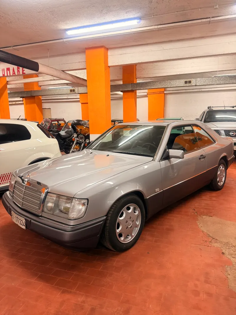 200 CE 16V CON TETTO APRIBILE ISCRITTA ASI 13