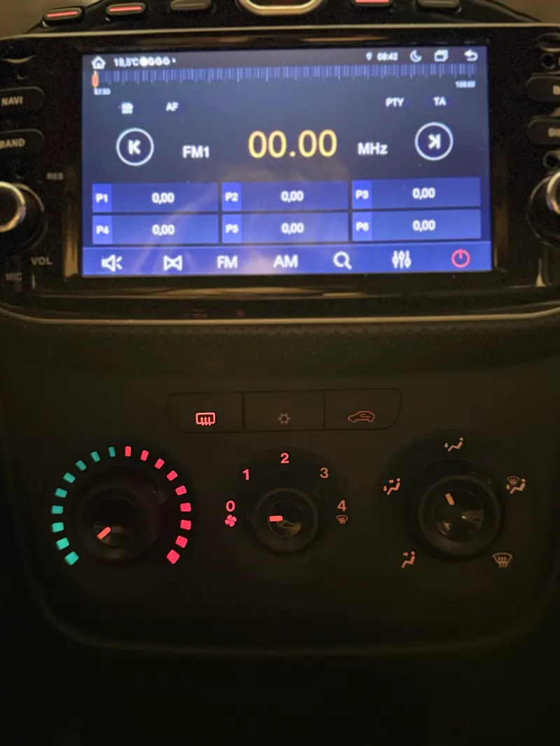 Fiat PUNTO CON SOLI 61.599 KM E6 IMMATRICOLATA NEL 2018 41