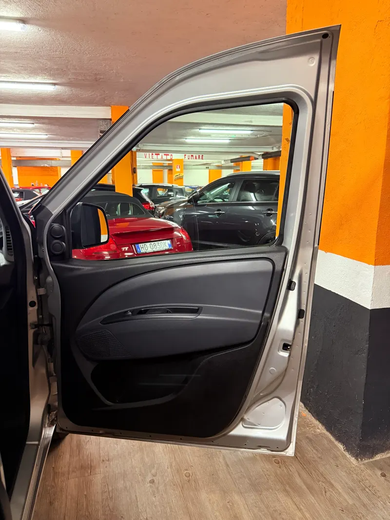 Fiat DOBLO CON SOLI 68.698 KM 68