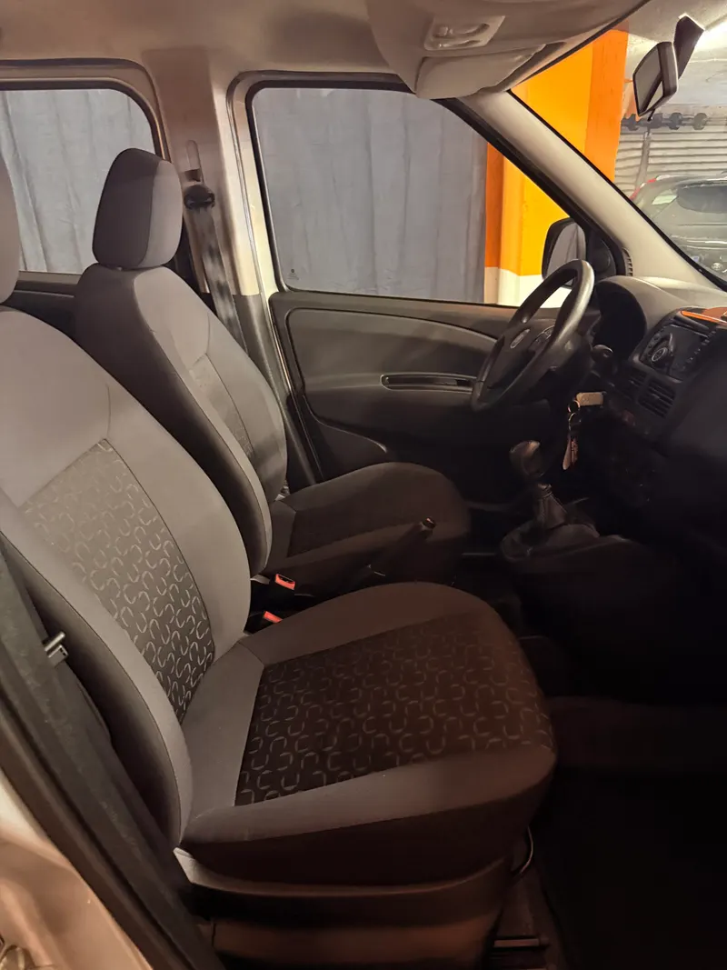 Fiat DOBLO CON SOLI 68.698 KM 74